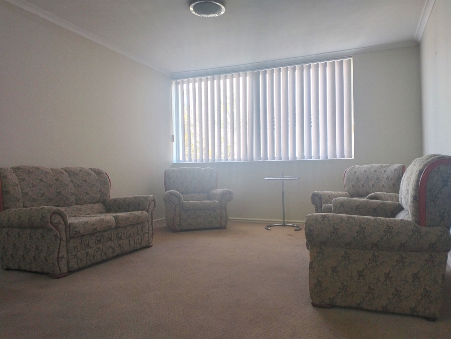 1 Bedroom Property for Sale in Wynberg Western Cape